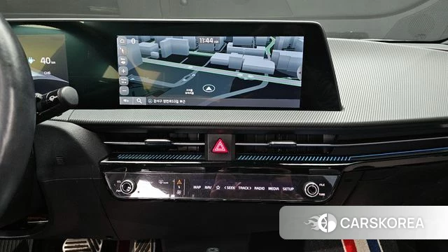 Kia EV6 2022 Серебристо-серый из Кореи, фото 5