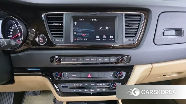 Kia The New Carnival 2018 Черный из Кореи, фото 5