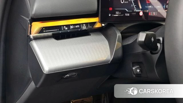 BMW 5 Series (G60) 2025 Серый из Кореи, фото 5