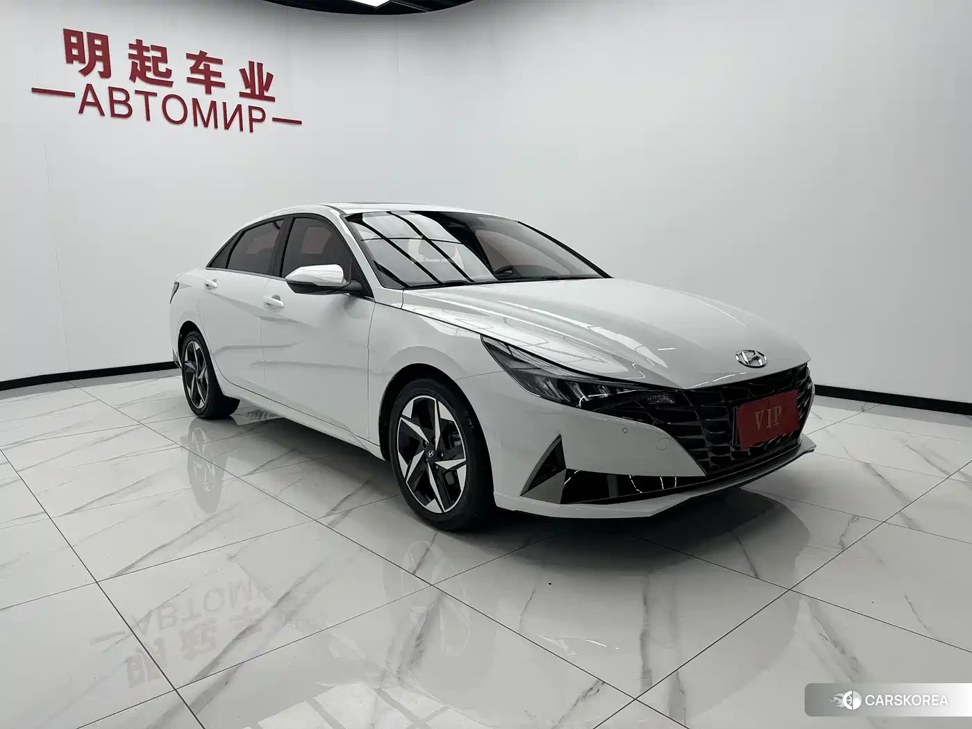Hyundai Elantra 2023 Белый из Китая, фото 5