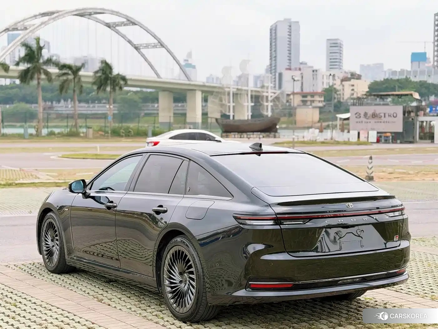 Toyota Crown (imported) 2024 Черный из Китая, фото 5