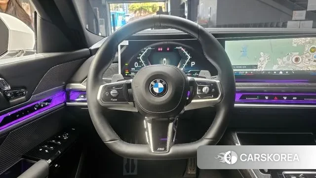 BMW 7 Series (G70) 2023 Белый из Кореи, фото 5