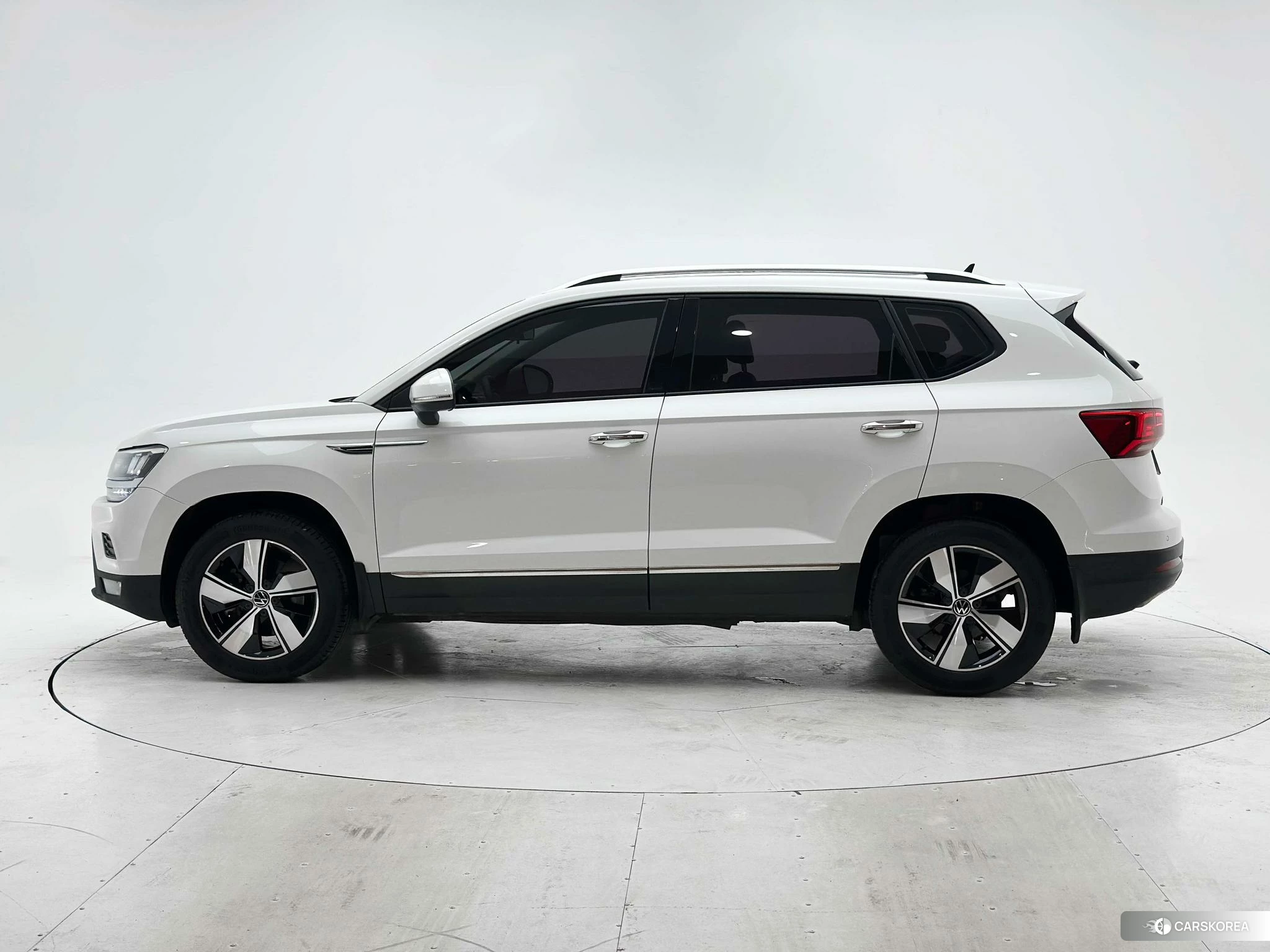 Volkswagen Tharu 2020 Белый из Китая, фото 5