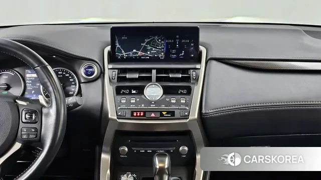 Lexus NX300h 2020 Серебряный из Кореи, фото 5