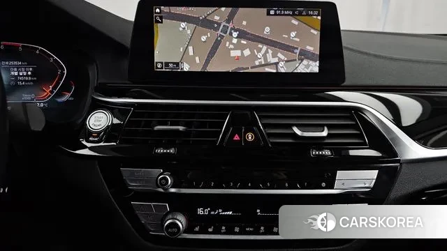 BMW 5 Series (G30) 2020 Черный из Кореи, фото 5