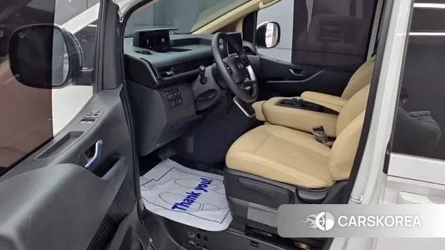 Hyundai Staria 2025 Белый из Кореи, фото 5