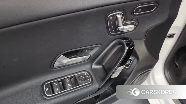 Mercedes-Benz A-Class W177 2020 Белый из Кореи, фото 5