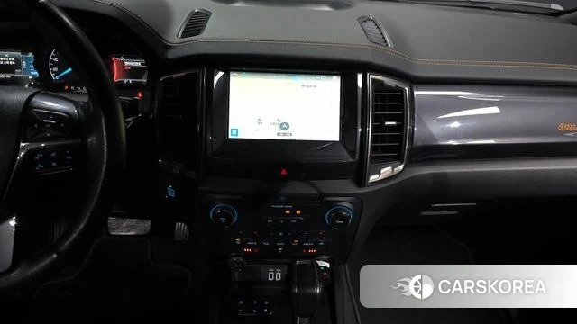 Ford Ranger 3rd Generation 2021 Черный из Кореи, фото 5