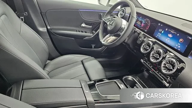 Mercedes-Benz A-Class W177 2025 Белый из Кореи, фото 5