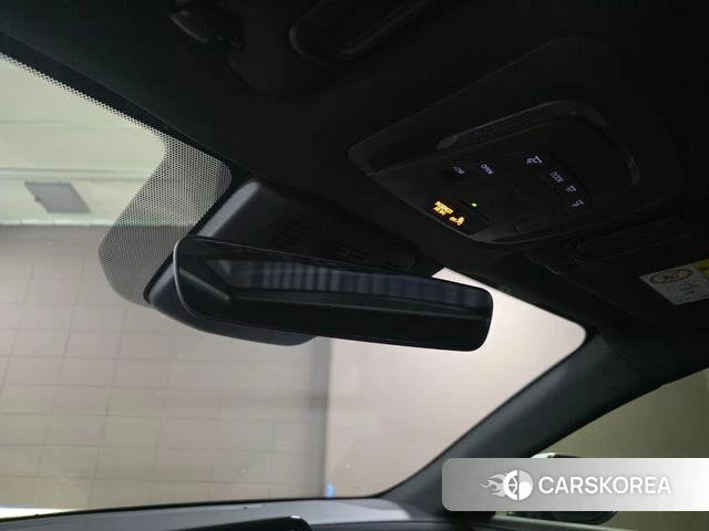 Toyota Crown Crossover 2023 Белый из Кореи, фото 5