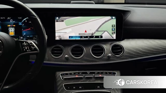 Mercedes-Benz E-Class W213 2022 Черный из Кореи, фото 5