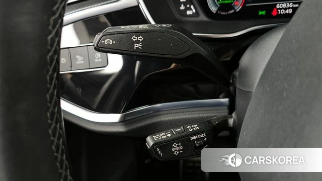 Audi Q3 (F3) 2023 Белый из Кореи, фото 5