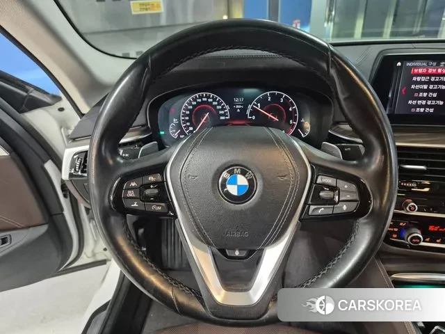 BMW 5 Series (G30) 2019 Белый из Кореи, фото 5