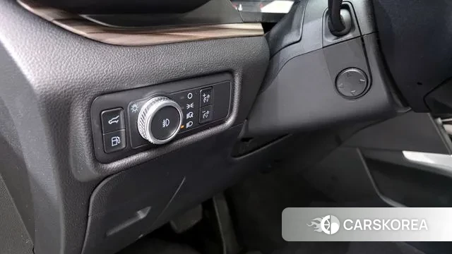 Ford Explorer 6th Generation 2022 Белый из Кореи, фото 5