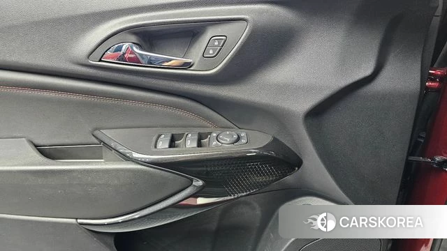 Chevrolet (GM Daewoo) Trax Crossover 2023 Красный из Кореи, фото 5