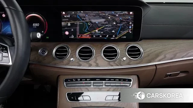 Mercedes-Benz E-Class W213 2021 Белый из Кореи, фото 5