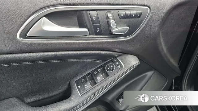 Mercedes-Benz GLA-Class X156 2018 Черный из Кореи, фото 5