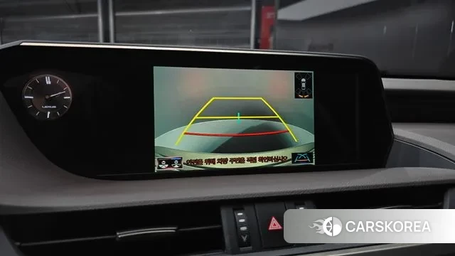 Lexus ES300h 7th generation 2019 Белый из Кореи, фото 5