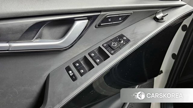 Kia Di Ol Nu Niro 2022 Белый из Кореи, фото 5