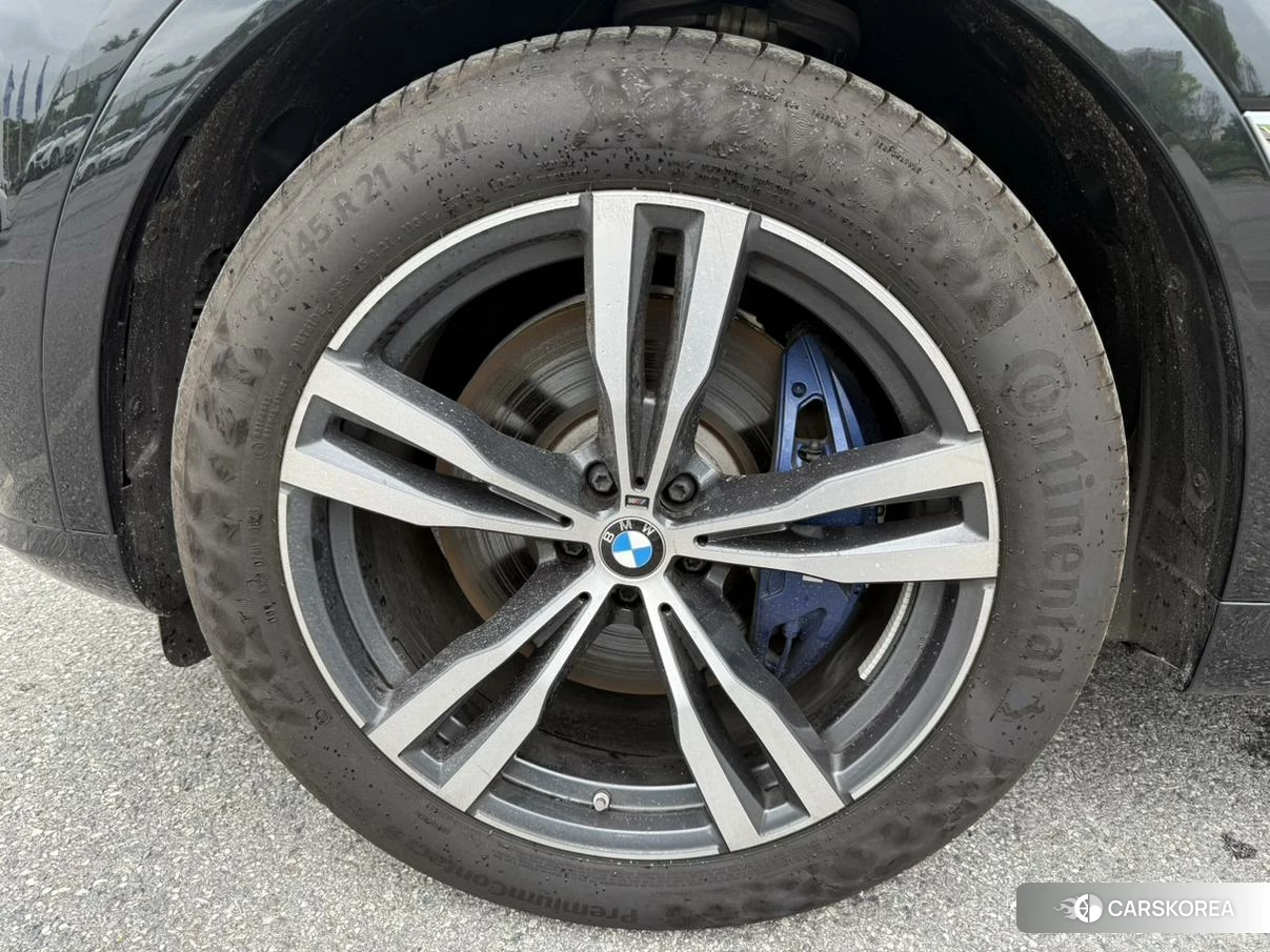 BMW X7 2022 Черный из Китая, фото 5