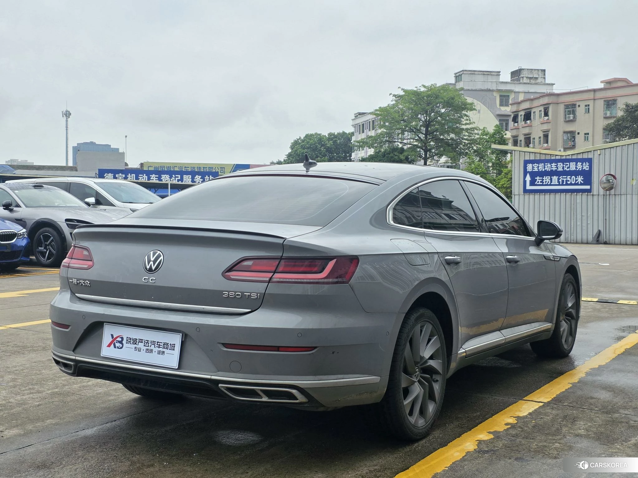 Volkswagen CC 2024 Темно-серый из Китая, фото 5
