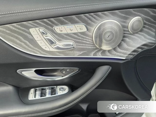 Mercedes-Benz E-Class W213 2022 Белый из Кореи, фото 5