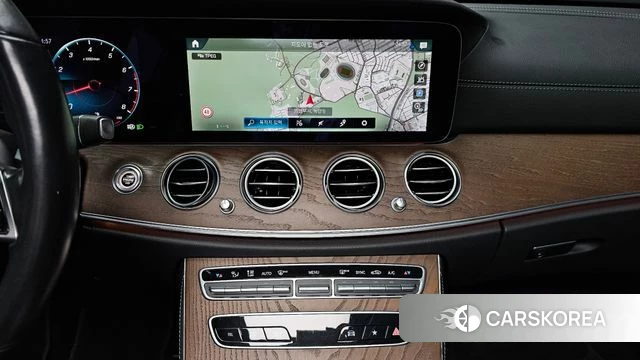 Mercedes-Benz E-Class W213 2021 Черный из Кореи, фото 5