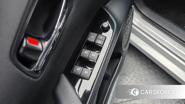 Toyota Prius 4th Generation 2018 Серебряный из Кореи, фото 5