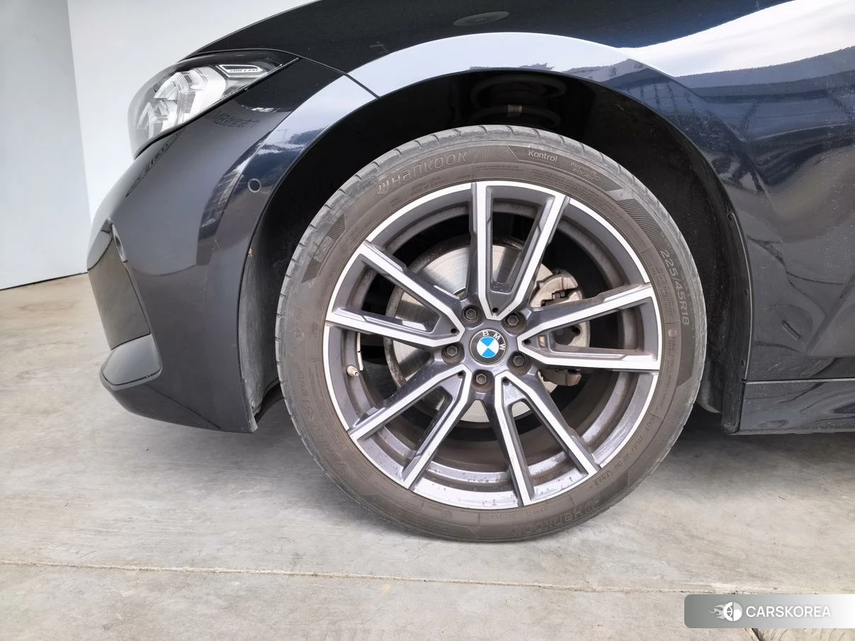 BMW 3 series 2022 Черный из Китая, фото 5