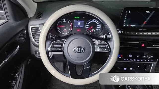 Kia Seltos 2021 Серый из Кореи, фото 5