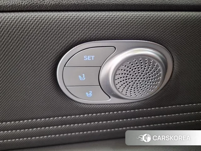 Hyundai The New Avante (CN7) 2024 Серебристо-серый из Кореи, фото 5