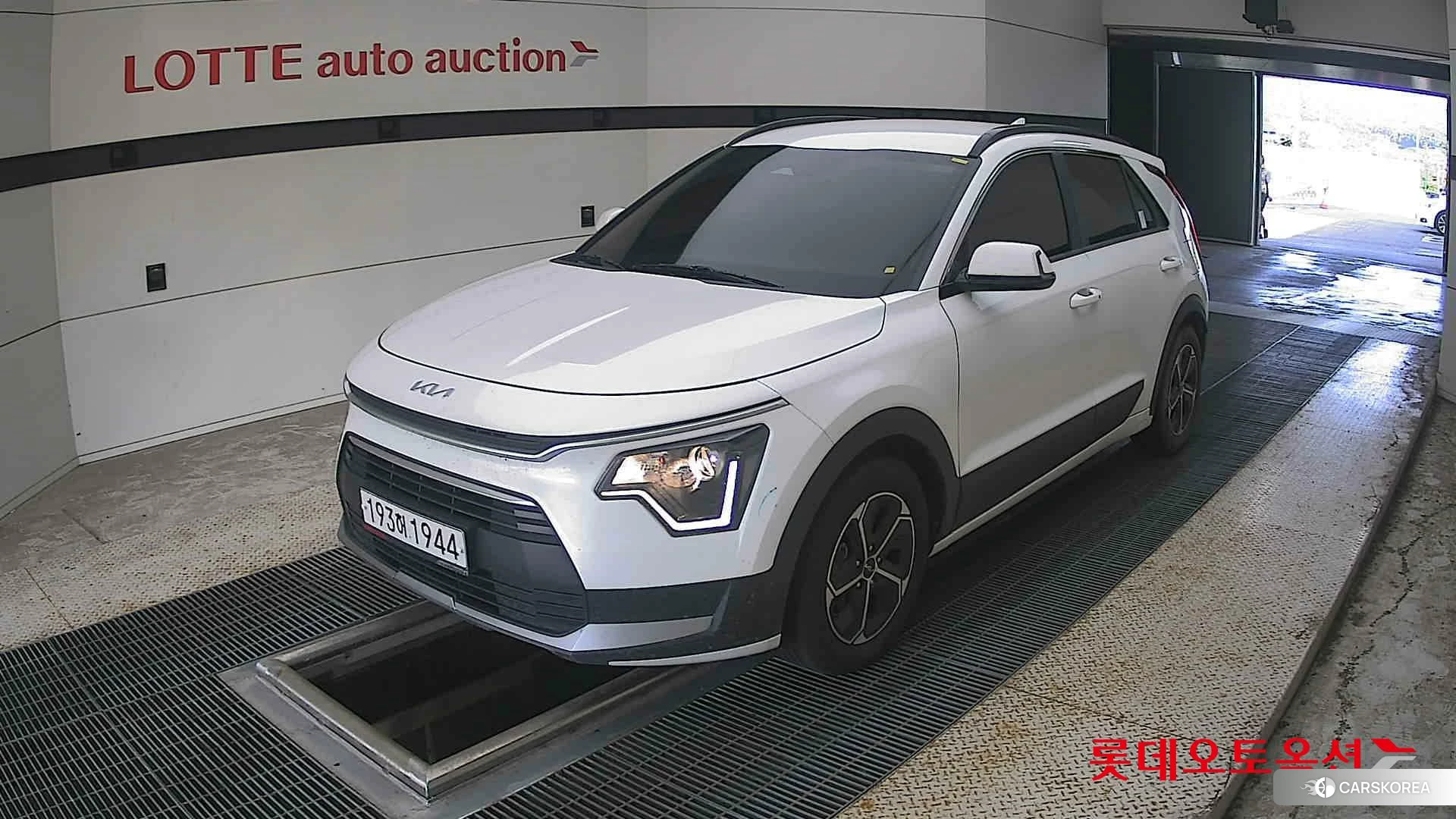 Kia Niro Hybrid 2022 Snow White Pearl (optional) из Кореи, фото 5
