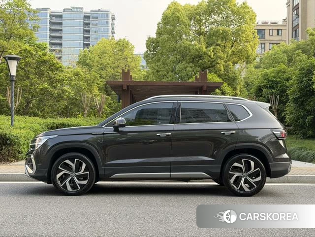Volkswagen Tuyue 2023 Черный из Китая, фото 5