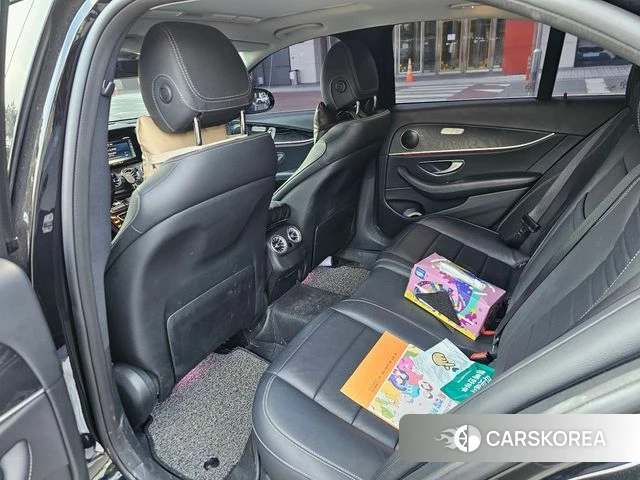 Mercedes-Benz E-Class W213 2018 Черный из Кореи, фото 5