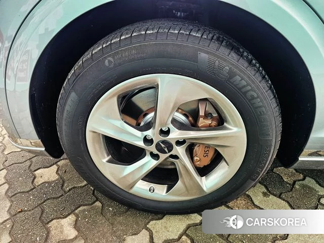 Genesis GV70 2025 Серебристо-серый из Кореи, фото 5