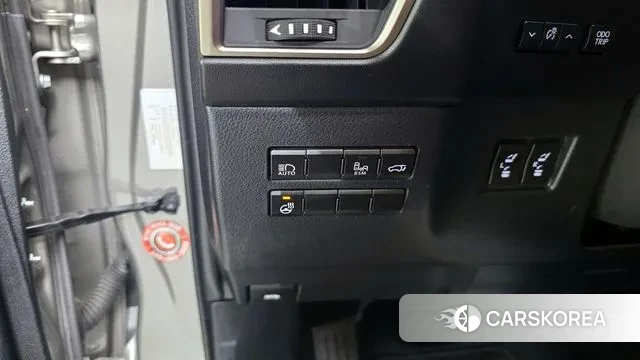 Lexus NX300h 2020 Серебряный из Кореи, фото 5