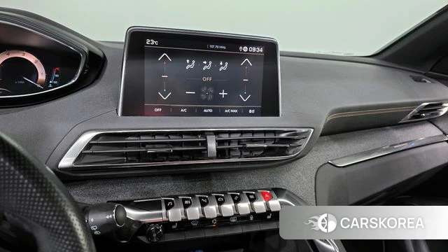 Peugeot 3008 second generation 2020 Белый из Кореи, фото 5