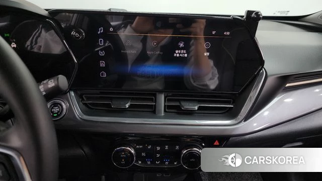 Chevrolet (GM Daewoo) Trax Crossover 2023 Серебристо-серый из Кореи, фото 5