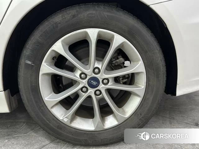 Ford Mondeo 2020 Белый из Китая, фото 5