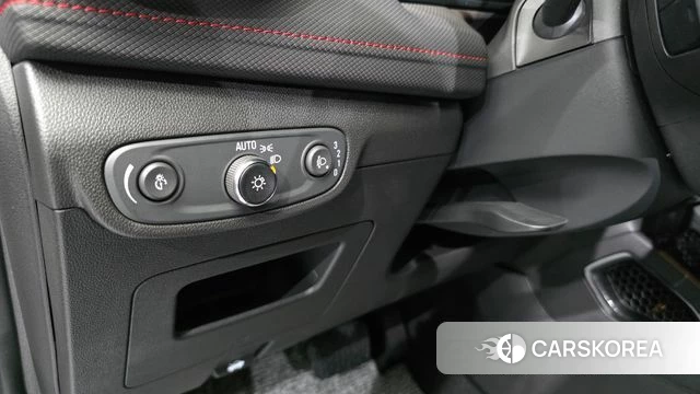 Chevrolet (GM Daewoo) The New Trail Blazer 2024 Серый из Кореи, фото 5