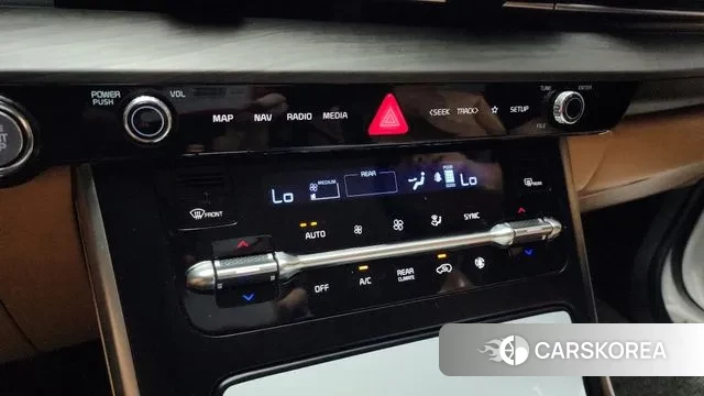 Kia Carnival 4th generation 2023 Белый из Кореи, фото 5