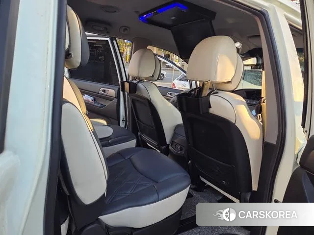 Ssangyong Korando Turismo 2019 Белый из Кореи, фото 5