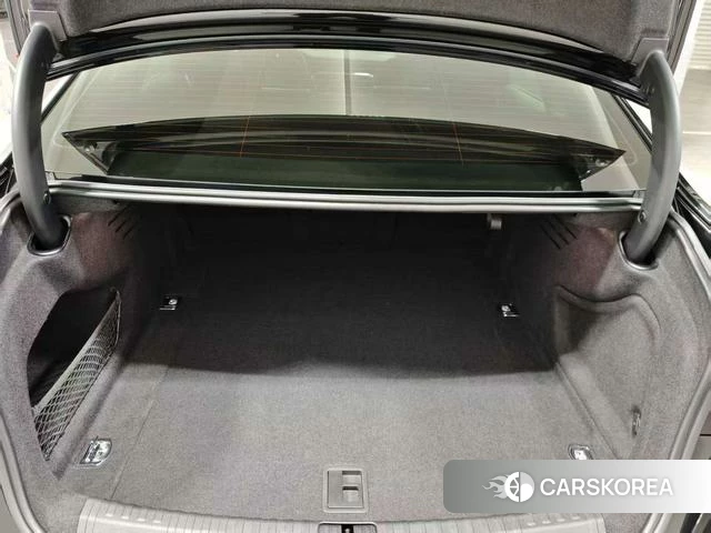 Audi A6L 2023 Черный из Китая, фото 5