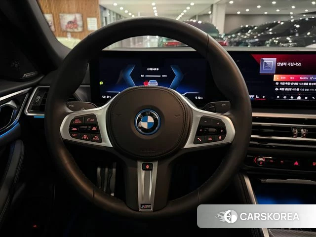 BMW i4 2024 Светло-серебряный цвет из Кореи, фото 5