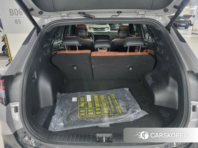Kia The New Sportage 5th Generation 2025 Серебристо-серый из Кореи, фото 5