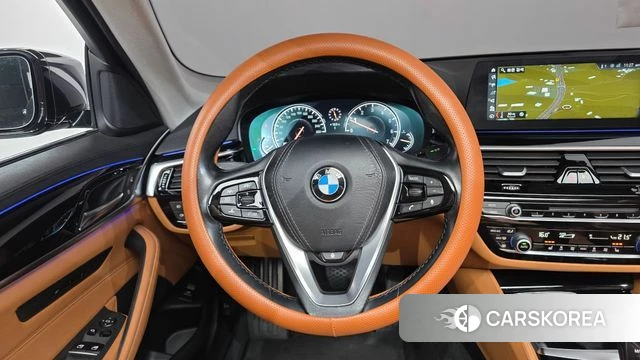 BMW 5 Series (G30) 2018 Черный из Кореи, фото 5