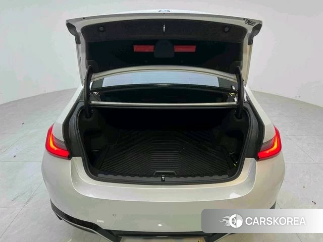 BMW i3 2023 Белый из Китая, фото 5