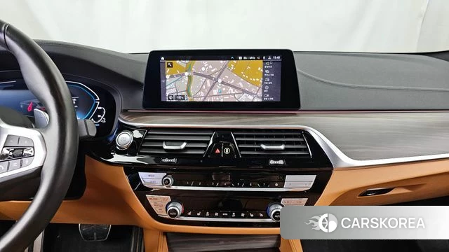 BMW 5 Series (G30) 2020 Белый из Кореи, фото 5