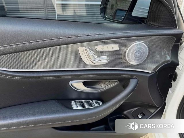 Mercedes-Benz E-Class W213 2019 Белый из Кореи, фото 5