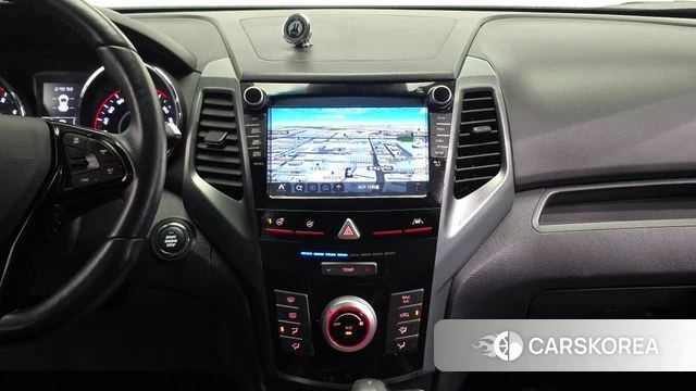 Ssangyong Tivoli Armor 2018 Белый из Кореи, фото 5